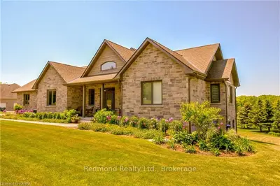 134 Conner Drive, Front Of Leeds & Seeleys Bay, On K7g 2v4