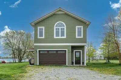 473 Nine Mile Point Road, Frontenac Islands, On K0h 2y0