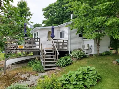 845 Ub8 Lane, Rideau Lakes, On K0e 1g0