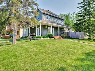 66 King Street, Rideau Lakes, On K0e 1g0