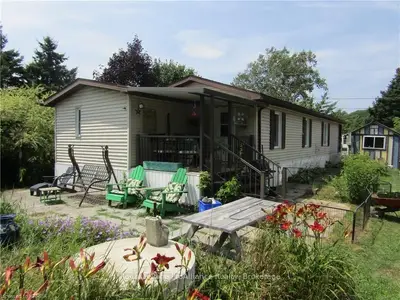 227 BIG HILL Road 33, Leeds and the Thousand Islands, ON K0H 2N0