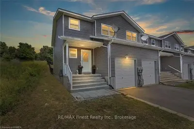 3492 Princess Street, Kingston, On K7p 0l4