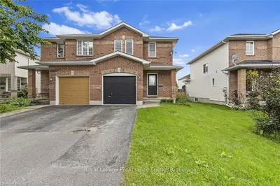 1336 Thornwood Crescent, Kingston, On K7p 3b4