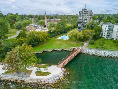 2 Mowat Avenue 905, Kingston, On K7m 1k1
