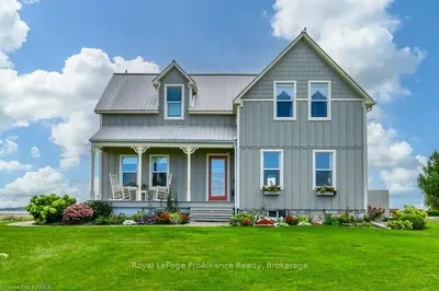 73 South Shore Road, Frontenac Islands, On K0h 2y0