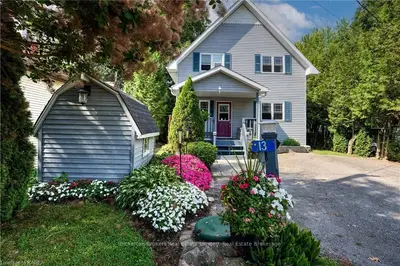 13 Sturtivan's Lane, Front Of Leeds & Seeleys Bay, On K7g 2v4