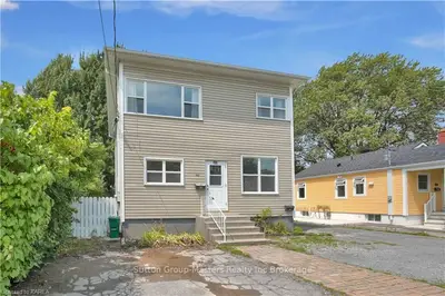 164 Kingscourt Avenue, Kingston, On K7k 4p6