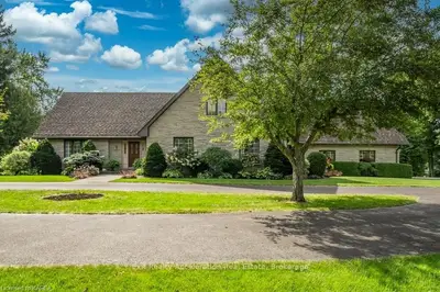 9404 County Rd 2, Greater Napanee, On, K7r 3l1