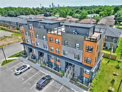 6705 Cropp Street 112, Niagara Falls, On L2e 0c1