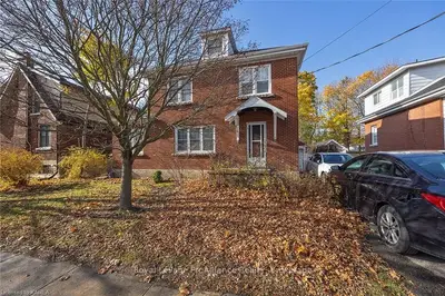 12 Toronto Street, Kingston, On K7l 4a4
