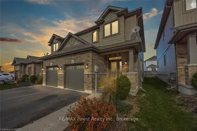 932 Blossom Street, Kingston, On K7p 0n2
