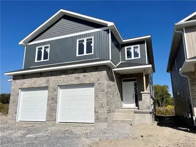 2715 DELMAR Street, Kingston, ON K7P 0J1