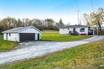 205 Elphin-maberly Road, Tay Valley, On K0h 2b0