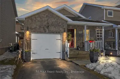 1216 AMANDA Court, Kingston, ON K7P 0C3