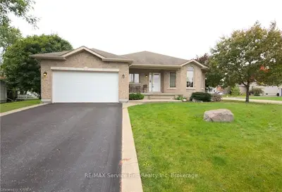 120 Garfield Street, Gananoque, On K7g 3g2