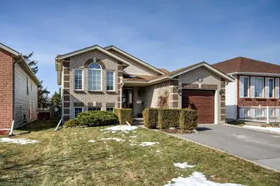 295 Ellesmeer Avenue, Kingston, On K7p 3c6
