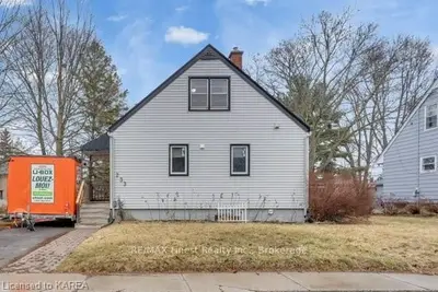 233 Simcoe Street, Greater Napanee, ON K7R 2X9