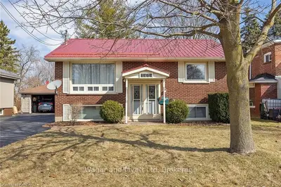 165 SIMCOE Street, Greater Napanee, ON K7R 2X8