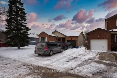 258 KINGSCOURT Avenue, Kingston, ON K7K 6C9