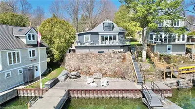 235 Ivy Lea Road, Front Of Leeds & Seeleys Bay, On K0e 1l0