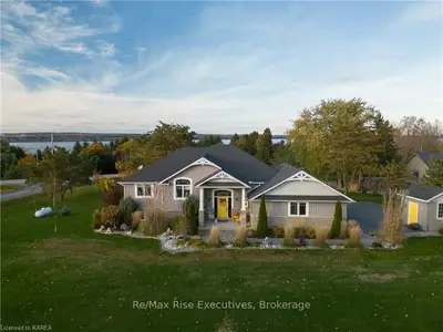 90 Glenora Estates Road, Prince Edward County, On K0k 2t0
