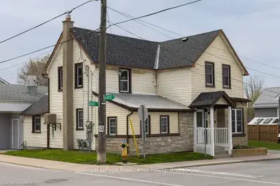 608 Bagot Street, Kingston, On K7k 3e5