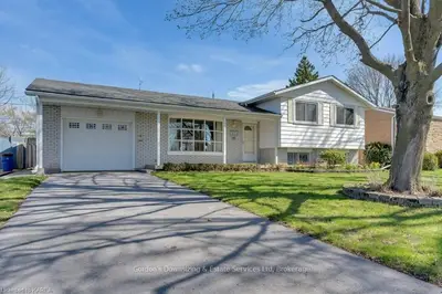 658 Carnaby Street, Kingston, On K7m 5m7