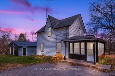 124 Queen Street, Tweed, On K0k 2l0