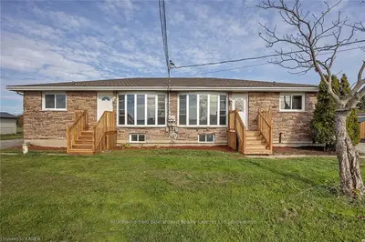 1013-1015 Sunnyside Road, Kingston, On K7l 4v4