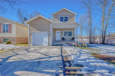 260 Heritage Park Drive, Greater Napanee, On K7r 3y1