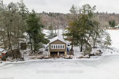 242b Dargavel Road, Rideau Lakes, On K0g 1e0