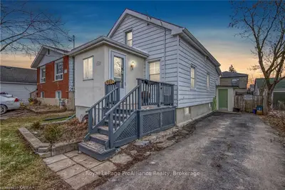 567 Macdonnell Street, Kingston, On K7k 4w9