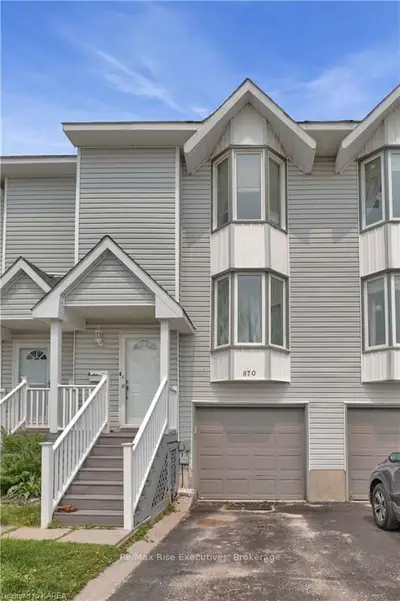 870 Winchester Lane 17, Kingston, On K7p 2s6