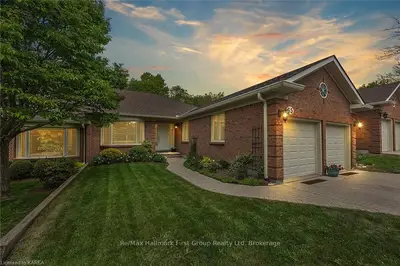 100 MEDLEY Court 65, Kingston, ON K7K 6X1