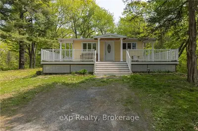 915 Alnwick Lane, Kingston, On K7l 4v1
