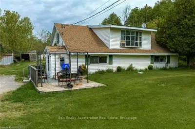 1787 HOLLOWVIEW Road, Centre Hastings, ON K0K 3E0
