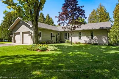 22262 Highway 41, Addington Highlands, On K0h 1l0