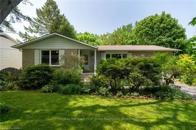 287 Church Street, Greater Napanee, On K7r 1c7