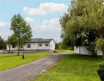 576 MILLER Road, Prince Edward County, ON K0K 2T0