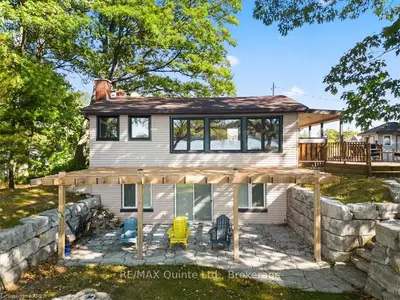 48 Quinte View Road, Greater Napanee, On K0h 1g0