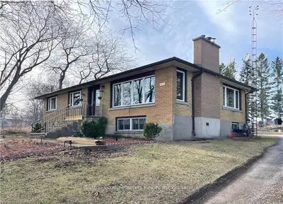 6755 Loyalist Parkway, Greater Napanee, On K0h 1g0