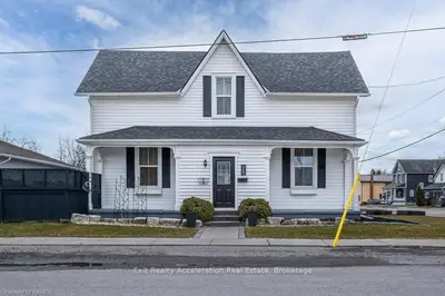 28 Graham Street W, Greater Napanee, On K7r 2j4