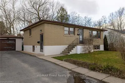 694 Portsmouth Avenue, Kingston, On K7m 1w5
