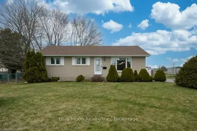 35 SLASH Road, Greater Napanee, ON K7R 2Z6