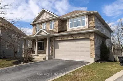 1324 Greenwood Park Drive, Kingston, On, K7k 0e3