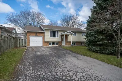 171 Park Street, Deseronto, On K0k 1x0