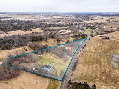 1144 Marble Rock Road, Front Of Leeds & Seeleys Bay, On K7g 2v4
