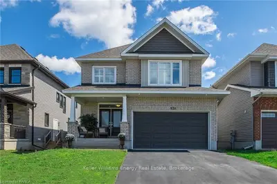 1054 Woodhaven Drive, Kingston, On K7p 0r7
