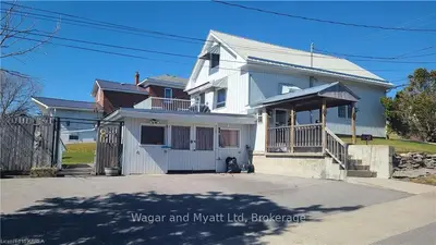 484 Dundas Street, Deseronto, On, K0k 1x0