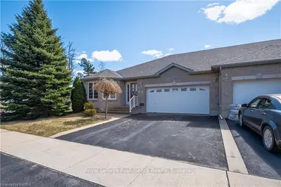 62 Ellesmeer Avenue, Kingston, On K7p 3h8